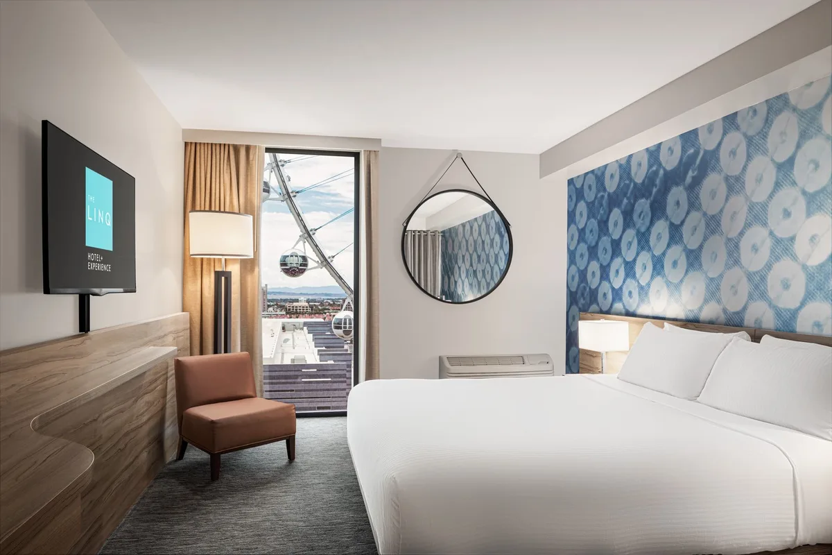 The LINQ - A Caesars Rewards Destination — 3