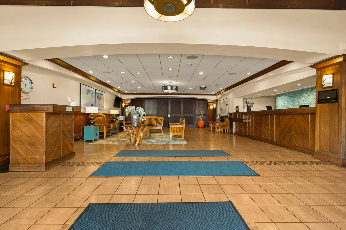 Airport Honolulu Hotel, Trademark Collection by Wyndham — 3