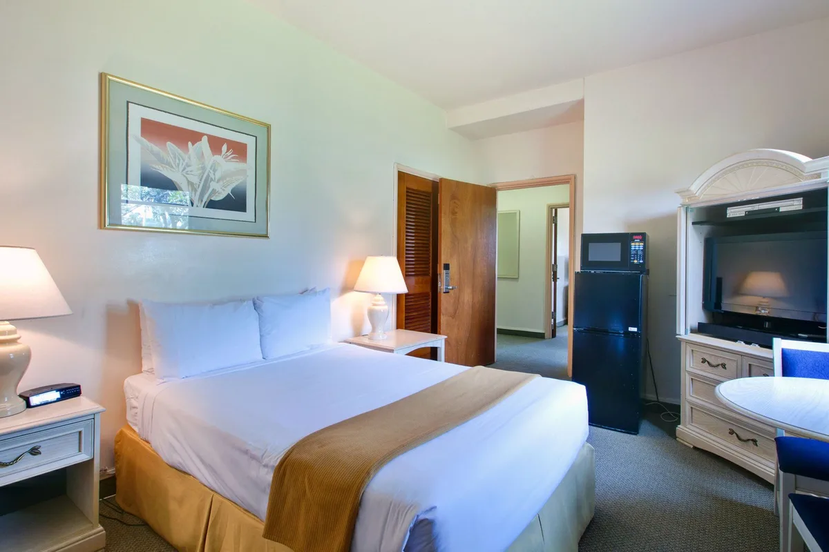 IHG Army Hotels Building 719