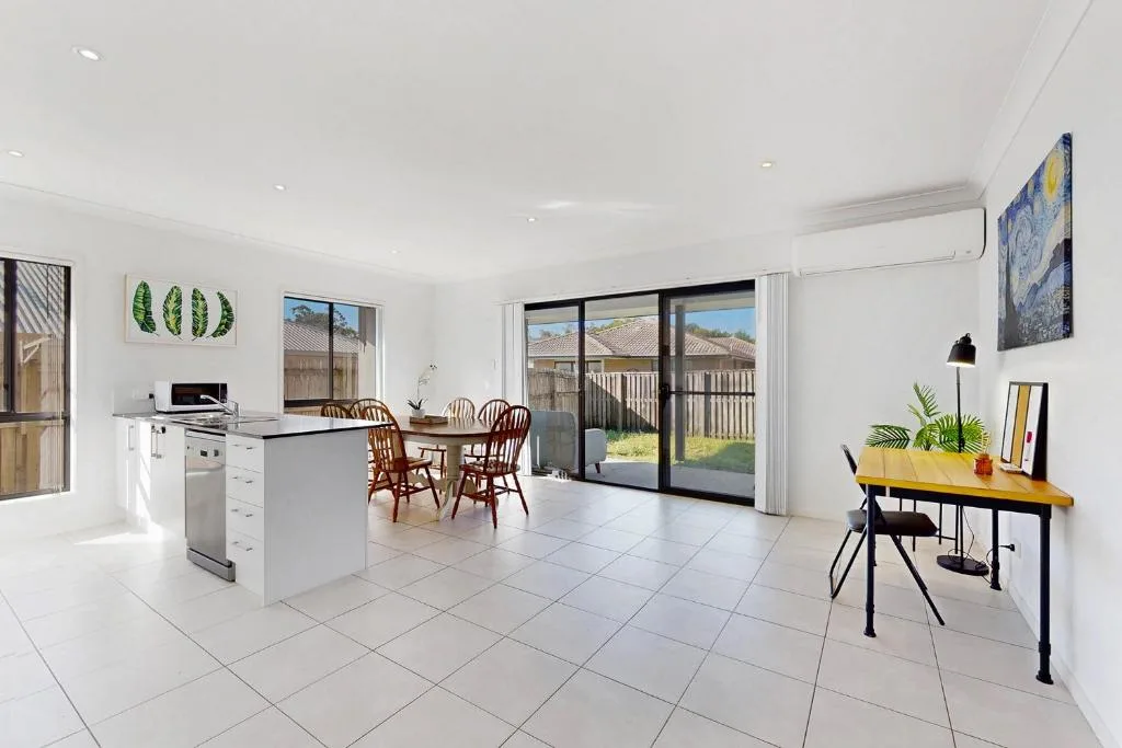 4BR Family Home Coomera Theme Parks Shopping — 4