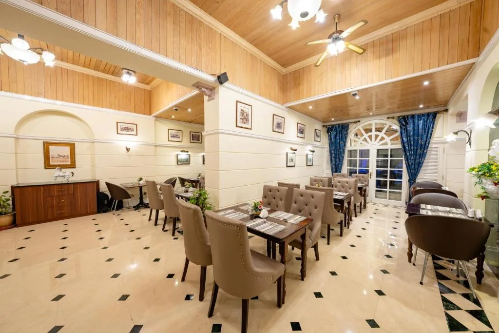 Luxe Avenue Hotel — 5