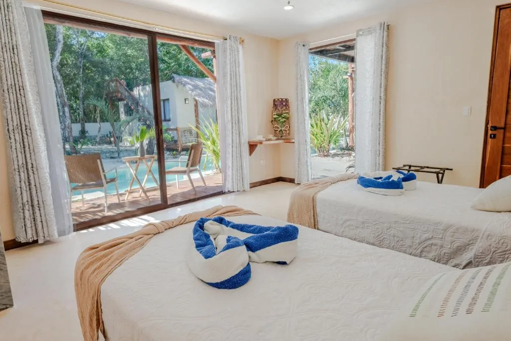 Villas AHAL, — 2